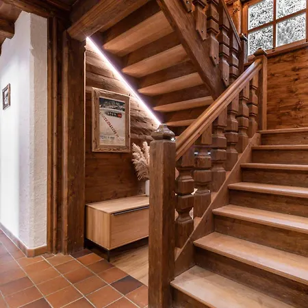 Laudegg - Luxury With Private Chalet